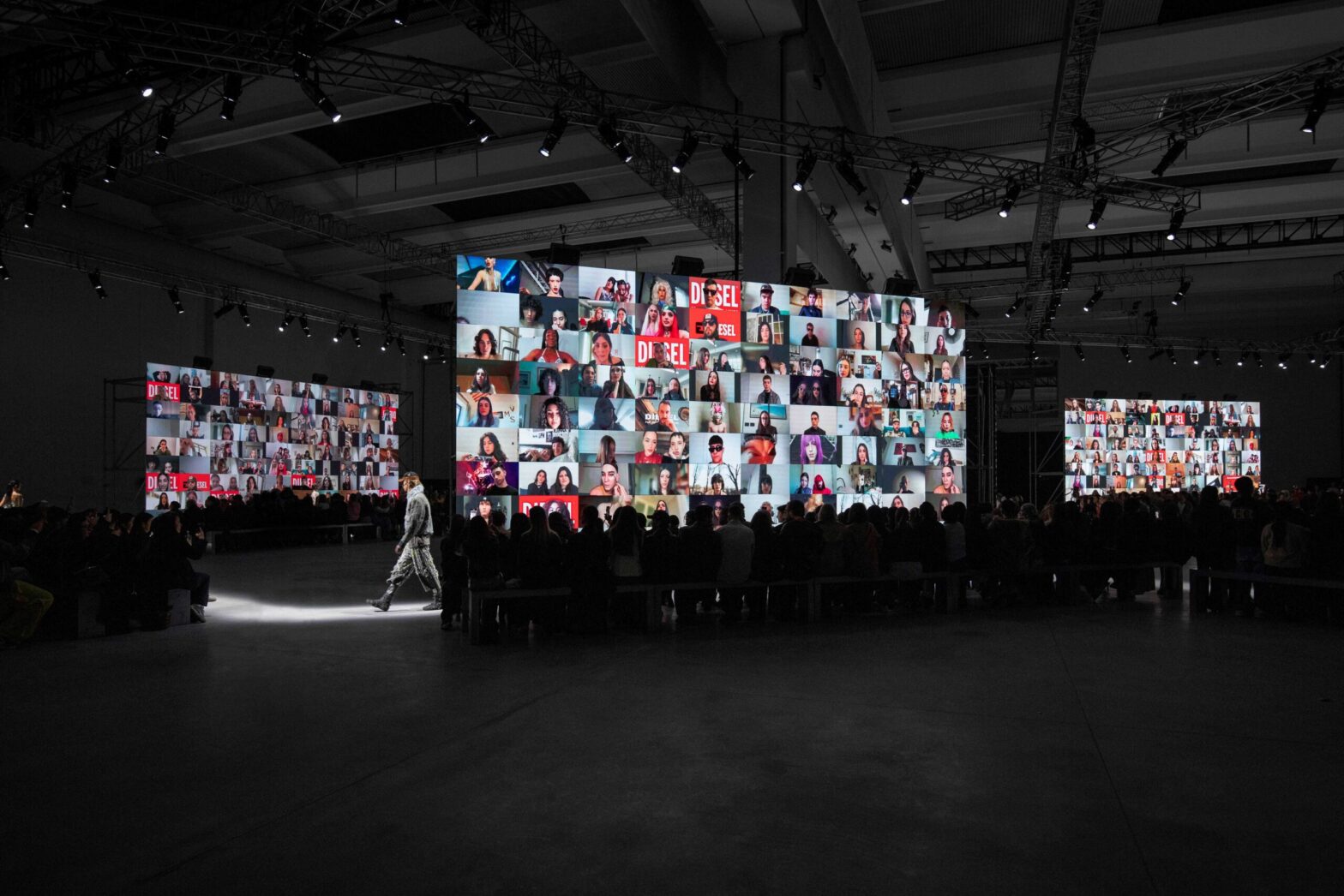DIESEL เปิดตัวคอลเลกชั่น Fall-Winter 2024 สุดครีเอท ผ่านรันเวย์ที่ไม่เหมือนใคร